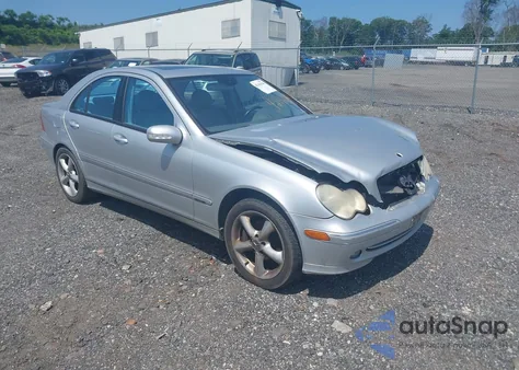 2004 Mercedes-Benz C 230 Kompressor Sport/Sport from USA, damaged, VIN WDBRF40J94A645850